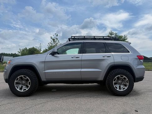 Used 2016 Jeep Grand Cherokee Laredo w/ Quick Order Package 23E AWD/4WD image 2