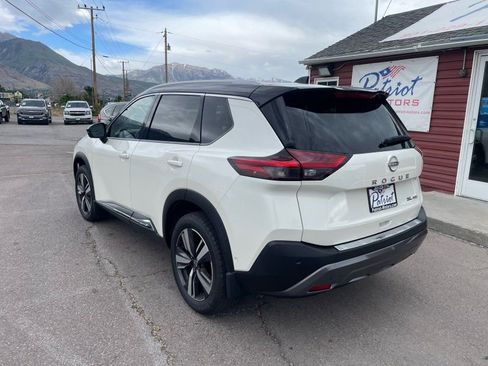 Used 2023 Nissan Rogue SL w/ SL Premium Package AWD/4WD image 3