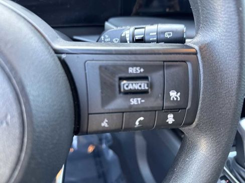 Used 2025 Nissan Kicks S image 22