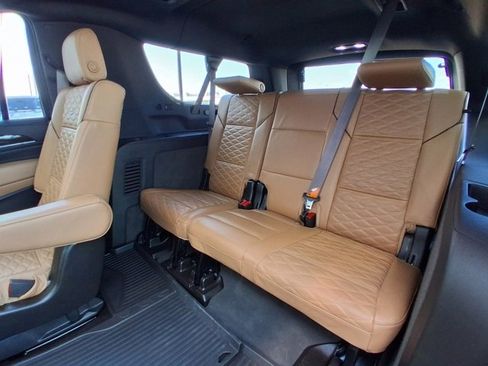 Certified 2023 Cadillac Escalade ESV Premium Luxury image 14