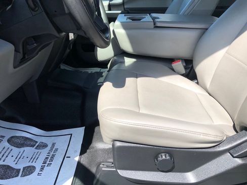 Used 2019 Ford F250 XL w/ Power Equipment Group AWD/4WD image 18
