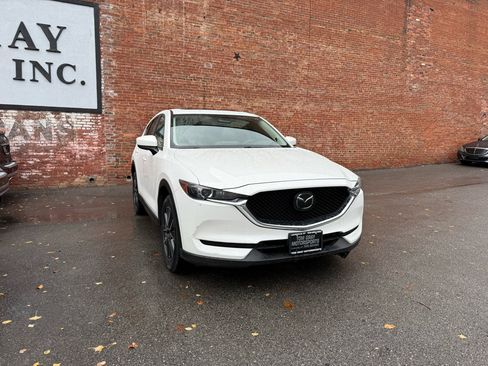 Used 2018 MAZDA CX-5 Touring w/ Preferred Equipment Package image 2