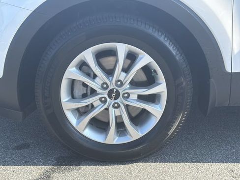 Used 2022 Kia Telluride LX AWD/4WD image 13
