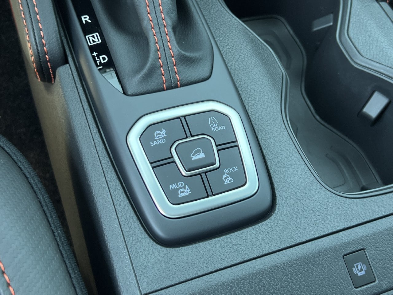 New 2027 Nissan Frontier PRO-4X AWD/4WD image 14