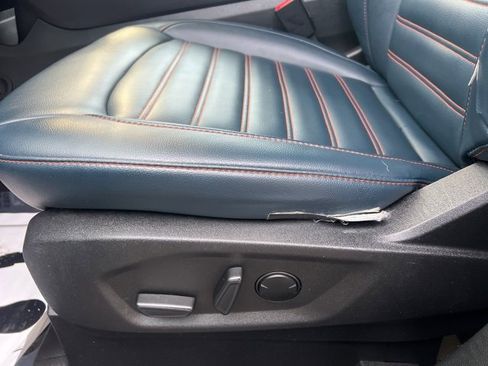 Used 2023 Ford Edge SEL w/ Sport Appearance Package image 24