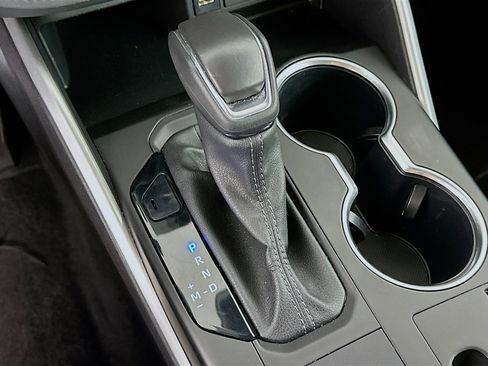 Used 2023 Toyota Highlander LE image 24