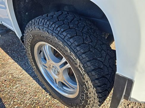 Used 2019 Chevrolet Colorado LT image 24