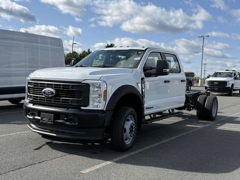 New 2025 Ford F550 4x4 Crew Cab Super Duty image 5