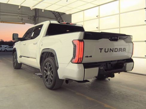 Used 2022 Toyota Tundra Platinum image 4