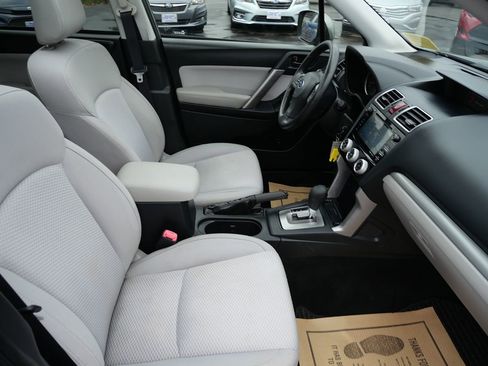 Used 2016 Subaru Forester 2.5i Premium w/ All-Weather Package image 27