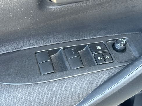 Used 2022 Toyota Corolla LE FWD image 13