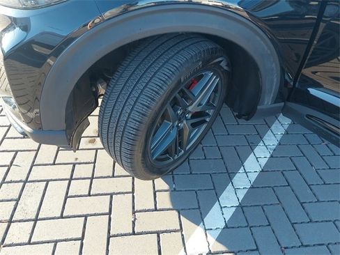 Certified 2025 Ford Explorer ST image 31