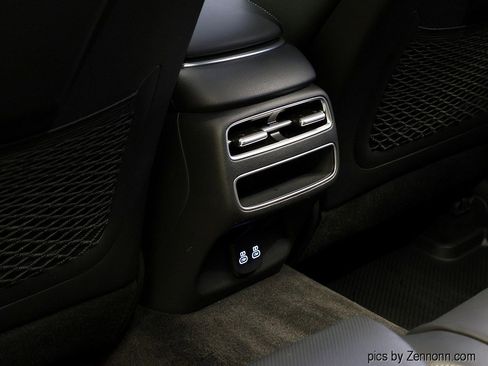 Used 2026 Genesis GV70 2.5T Advanced image 14