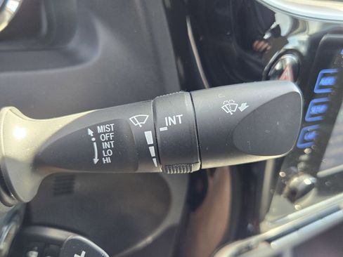 Used 2019 Toyota Corolla SE FWD image 26