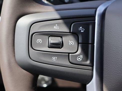 New 2026 GMC Sierra 1500 SLE w/ Preferred Package AWD/4WD image 8