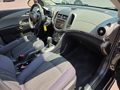 Used 2014 Chevrolet Sonic LT FWD image 14