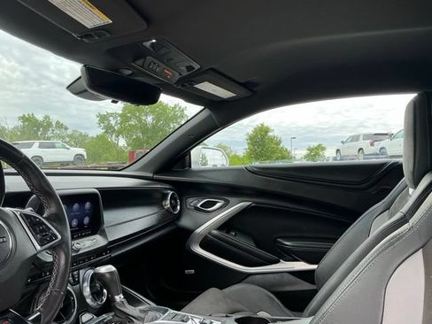 Used 2019 Chevrolet Camaro SS w/ LPO, Ground Effects Package RWD image 28