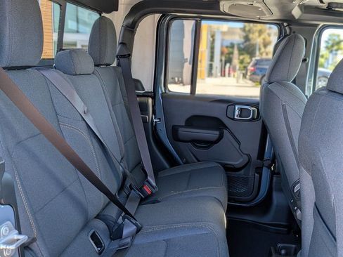 New 2026 Jeep Gladiator Sport image 19