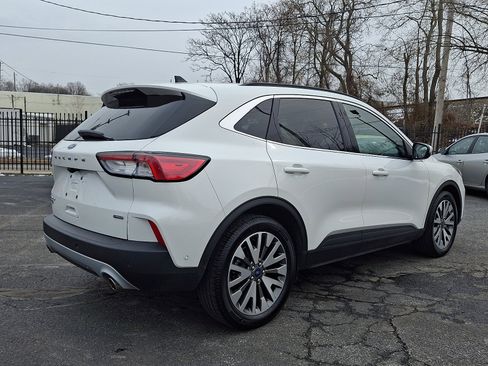 Used 2020 Ford Escape Titanium FWD image 6