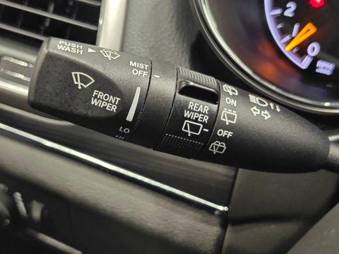 Used 2021 Jeep Grand Cherokee Limited AWD/4WD image 52