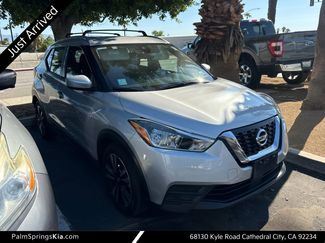 Used 2020 Nissan Kicks SV image 1