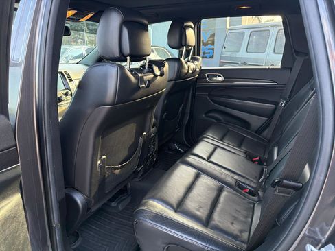 Used 2014 Jeep Grand Cherokee Limited AWD/4WD image 9