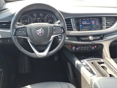 Used 2023 Buick Enclave Essence w/ Experience Buick Package AWD/4WD image 6