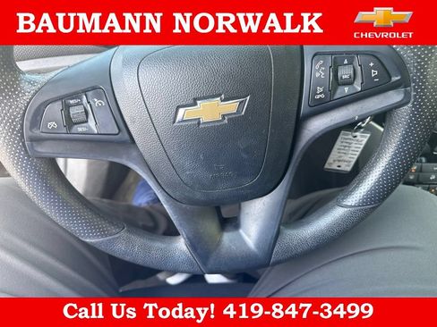 Used 2015 Chevrolet Cruze LT FWD image 19