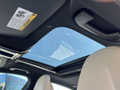 Certified 2024 Mercedes-Benz C 300 4MATIC Sedan image 22