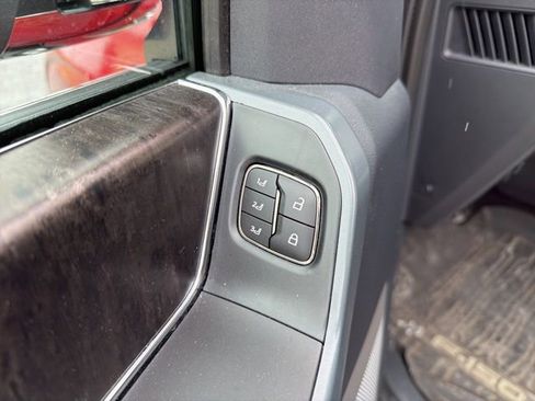 Used 2022 Ford F150 Lariat image 25