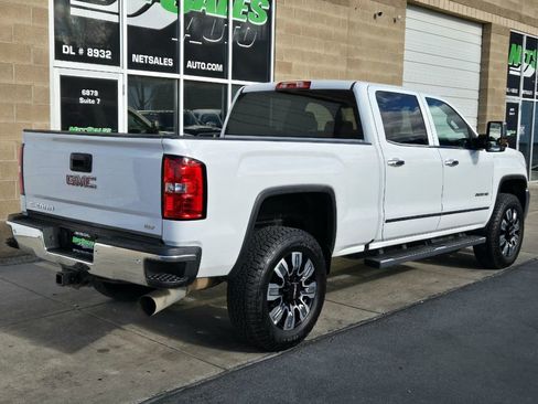 Used 2017 GMC Sierra 2500 SLT w/ Duramax Plus Package image 6