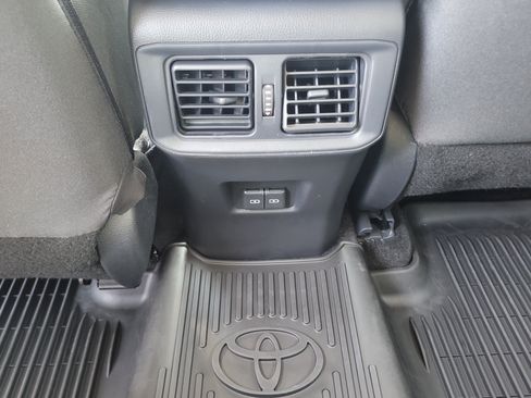 Certified 2025 Toyota RAV4 XLE FWD image 16