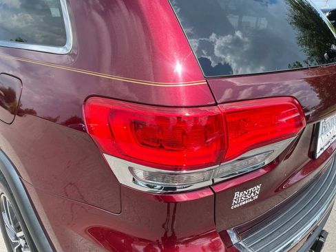 Used 2017 Jeep Grand Cherokee Limited w/ Luxury Group II RWD image 39