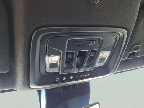 Used 2024 GMC Sierra 3500 Denali Ultimate image 20