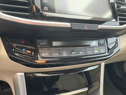 Used 2017 Honda Accord EX-L image 20