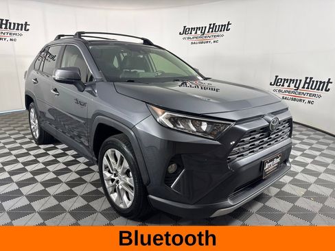 Used 2019 Toyota RAV4 Limited w/ Advanced Technology Package AWD/4WD image 6