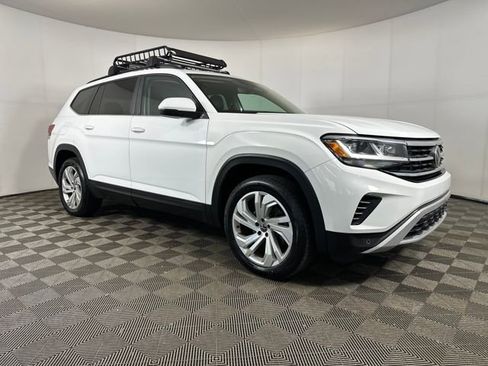 Used 2021 Volkswagen Atlas SE w/ Panoramic Sunroof Package image 2