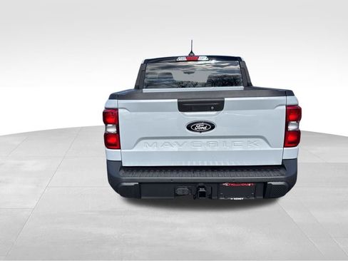 New 2025 Ford Maverick XLT w/ XLT Luxury Package image 4
