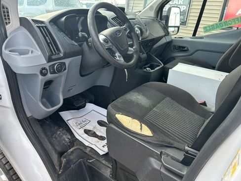 Used 2018 Ford Transit 150 150 Van Low Roof 60/40 Pass. 1 w/ Exterior Upgrade Package image 9