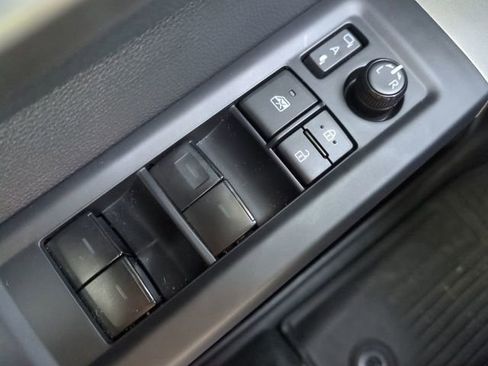 Used 2024 Toyota Tundra Limited image 24