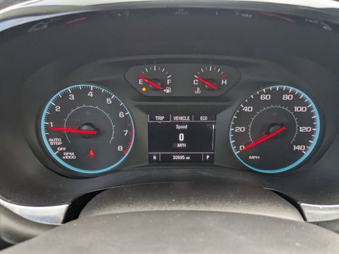 Used 2021 Chevrolet Traverse LS image 23