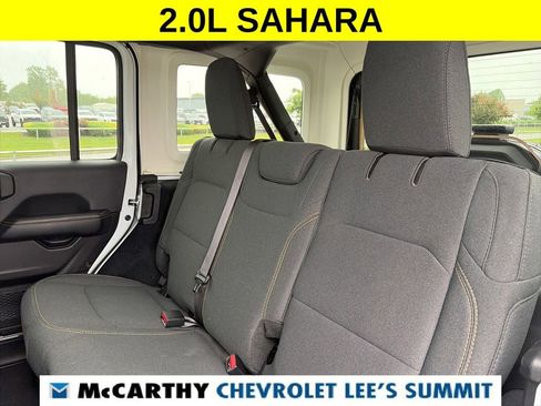 Used 2025 Jeep Wrangler Unlimited Sahara AWD/4WD image 37