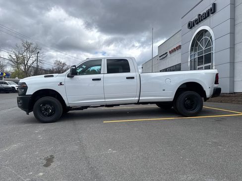 New 2026 RAM 3500 Tradesman AWD/4WD image 4