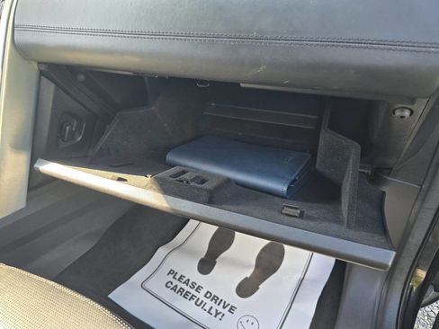 Used 2018 Land Rover Discovery Sport HSE Luxury image 43