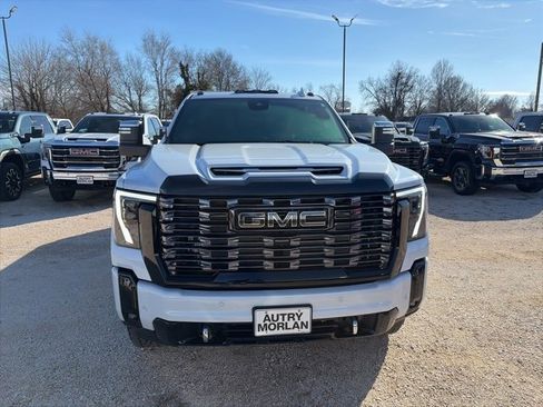 New 2026 GMC Sierra 2500 Denali Ultimate image 9