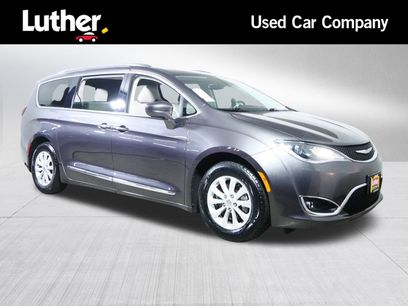 Used 2018 Chrysler Pacifica Touring-L
