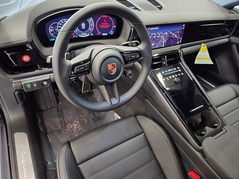 New 2026 Porsche Panamera image 4