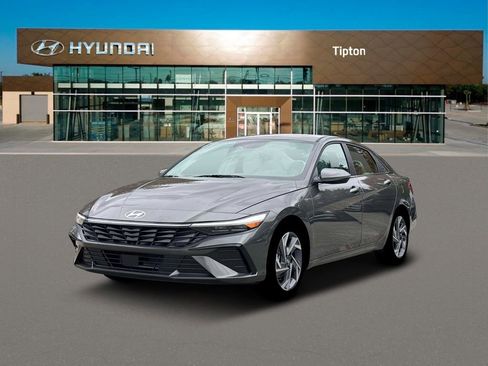 New 2026 Hyundai Elantra Limited FWD image 1