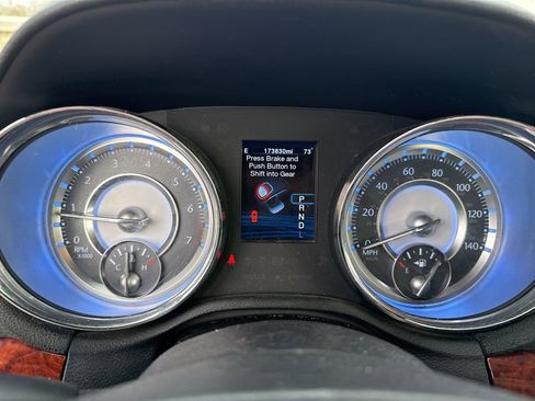 Used 2012 Chrysler 300 Limited image 6