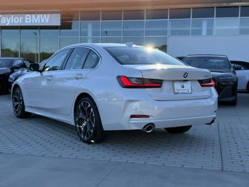 Certified 2025 BMW 330i Sedan w/ Premium Package image 4